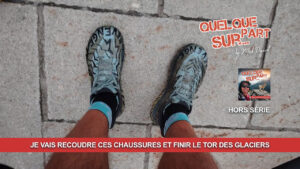 🎙 Hors-série bricolage de l’extrême ! Dans cet épisode un peu particulier, je partage un tuto réparation d’une paire de chaussures de trail... pas comme les autres. 📍 Lors du Tor des Glaciers 2023, victime d’un œdème aux pieds, j’ai été contraint de découper mes chaussures au couteau pour continuer la course, avant d'être rattrapé par la barrière horaire. 🔧 Quelques semaines plus tard, j’ai recousu cette même paire à la main, comme on ferait des points de suture sur une blessure profonde. 🔥 Décidé à prendre ma revanche, j'ai rechaussé cette paire au départ du Tor des Glaciers 2024, avec le mot "REVENGE" inscrit dessus au marqueur indélébile. L'histoire raconte que j'ai terminé cette course.